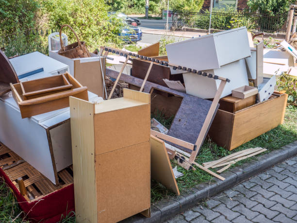 Best Professional Junk Removal  in Bristol, CT